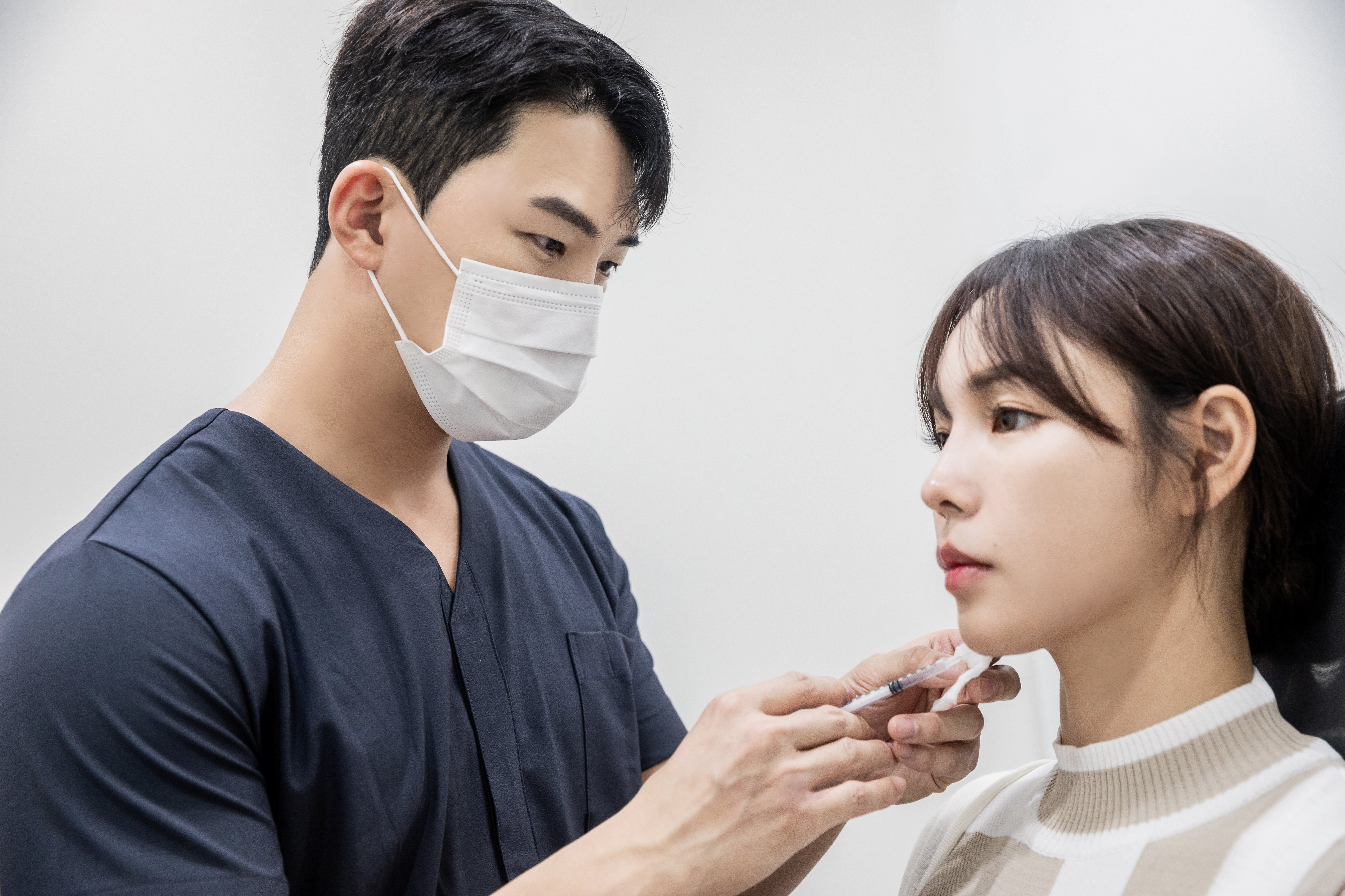foreigner friendly dermatology clinic Seoul
